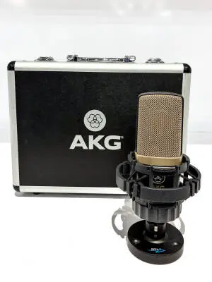AKG - C314 Professional Multi-Pattern Condenser Microphone 2